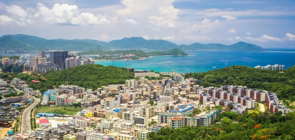 Hainan to Ban Sale of ICE Vehicles by 2030
