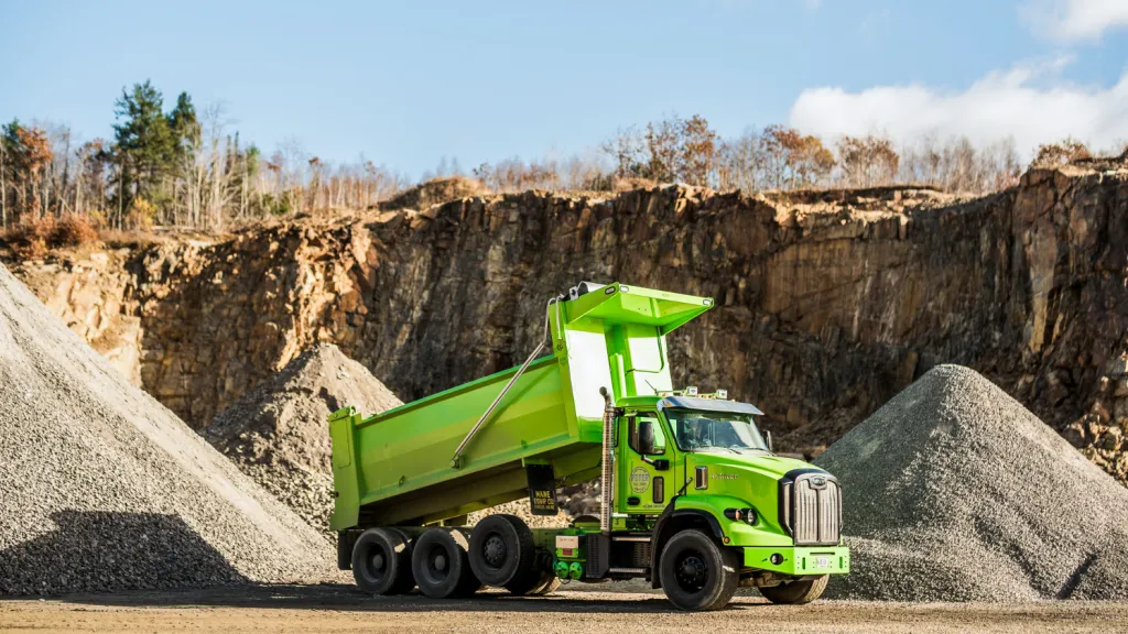 Autocar to Fit Geotab GO Devices on All ICE Trucks