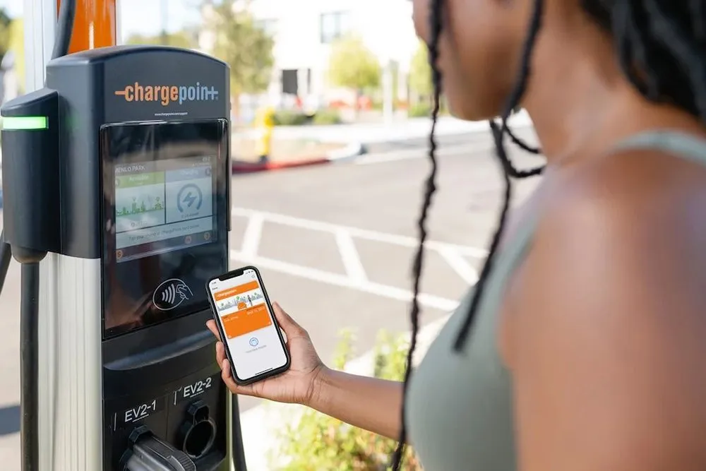 Midwestern Wheels and ChargePoint open EV charging hubs