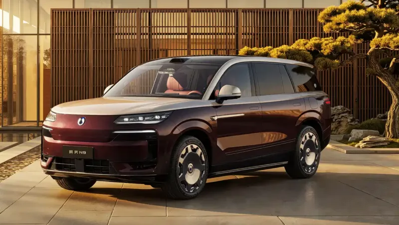 Denza N9 Flash Charge PHEV opens for pre-sale