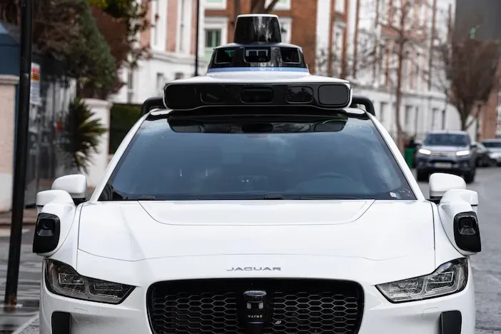 CoMoUK urges clearer UK policy for driverless vehicles