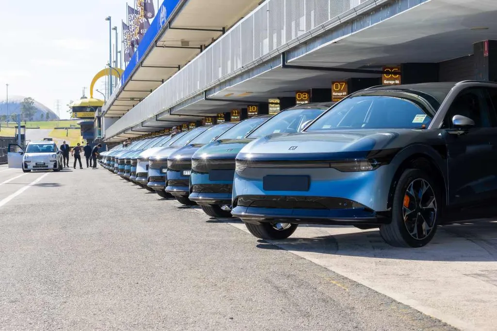 Zeekr rolls out OTA update with remote parking and digital key in Australia