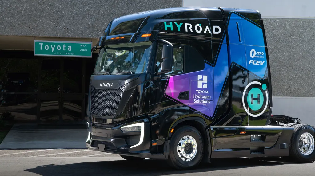 Toyota and Hyroad to deploy 40 hydrogen Class 8 trucks