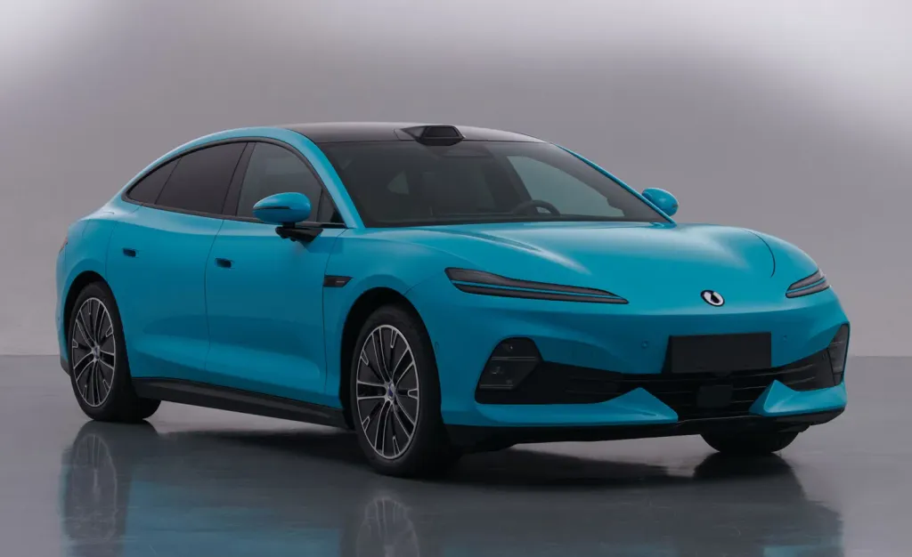 Denza Z9 electric sedan listed in MIIT filings