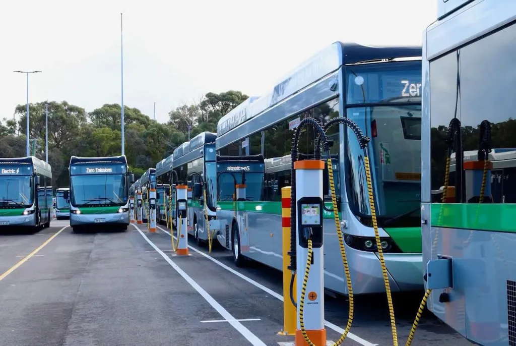 Queensland plans 630 buses while abandoning electric-bus mandate