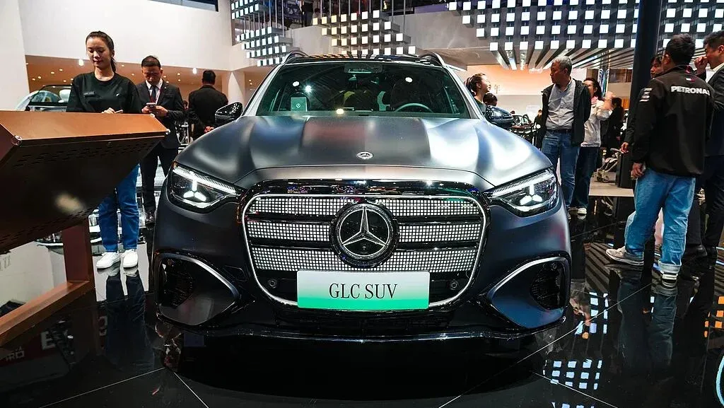 Mercedes-Benz's China EV strategy under pressure