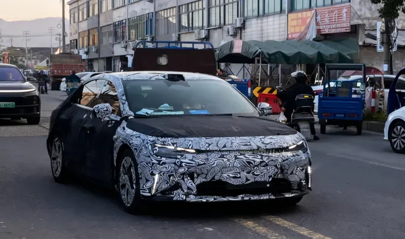 Smart #6 mid-size sedan spotted testing in China