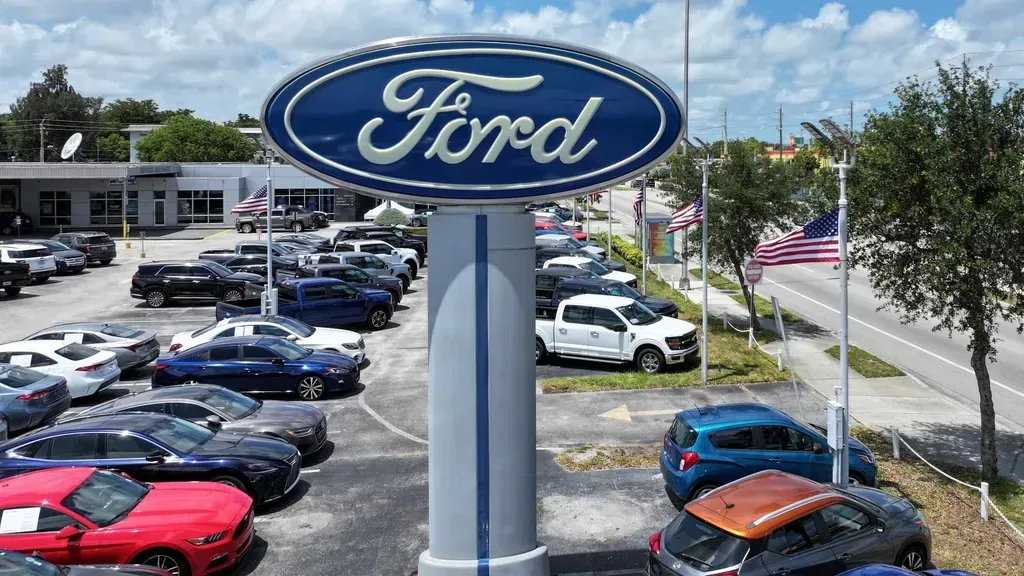 Ford Q2 Sales Rise 14% Surpassing Industry Projections