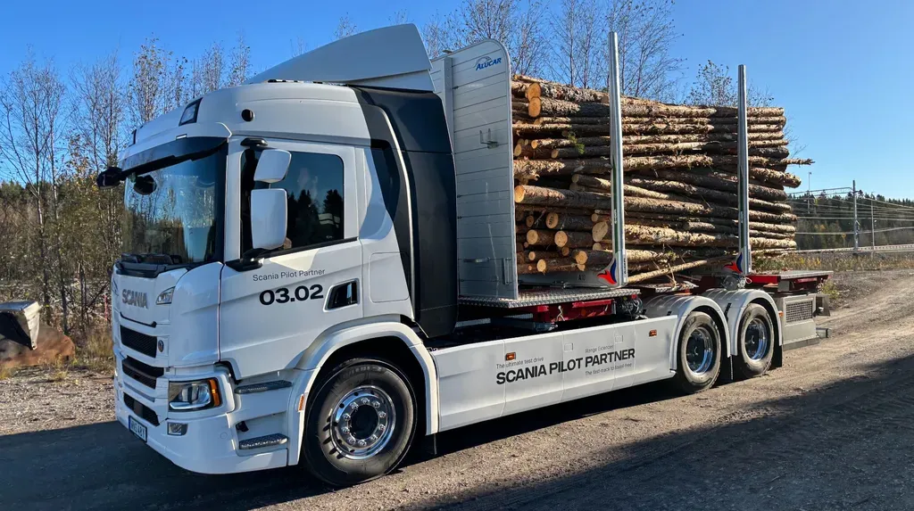 Horse Powertrain range-extender for Scania timber truck