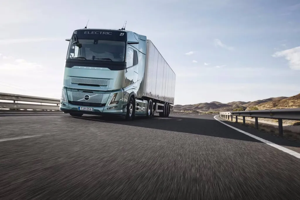 Volvo unveils FH Aero Electric with 700km range