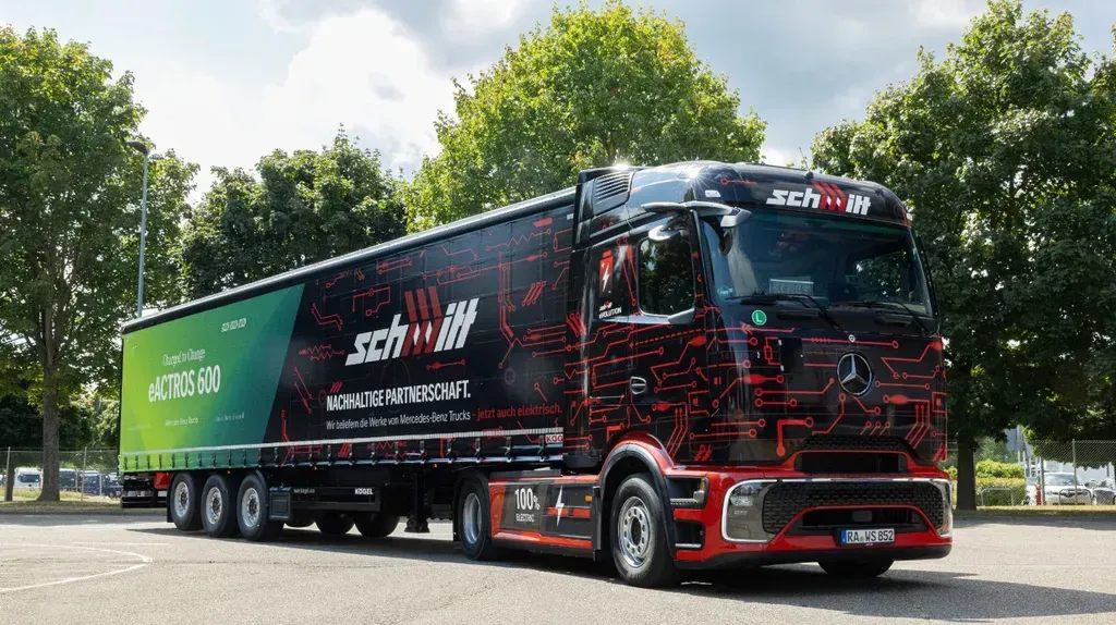 Logistik Schmitt Orders 23 Battery-Electric Mercedes-Benz Trucks