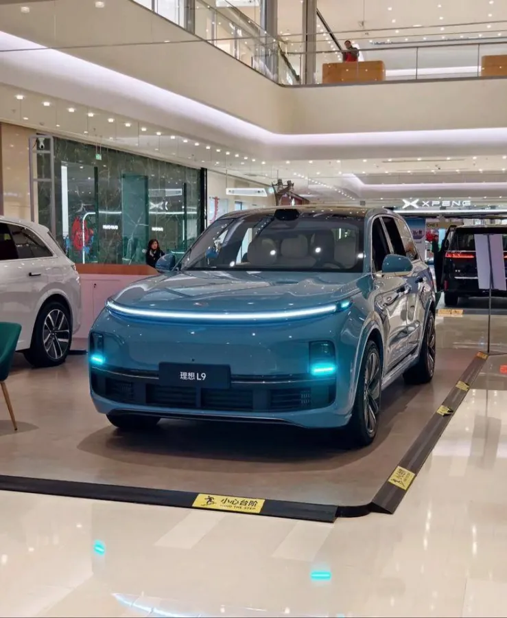 China to bar passenger cars with blue ADAS indicator lamps