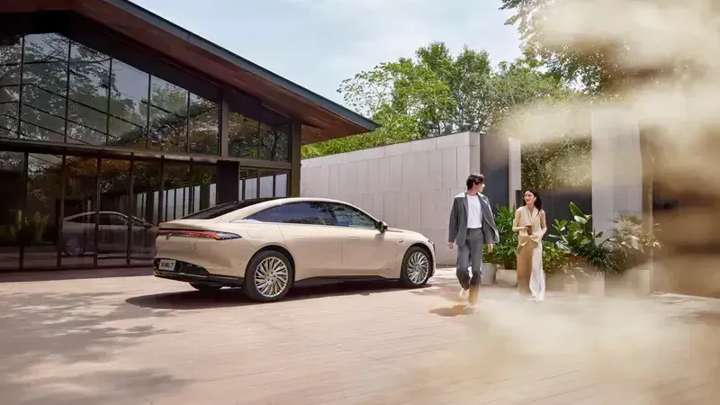 Buick Unveils Electra L7 Interior with Advanced Seating