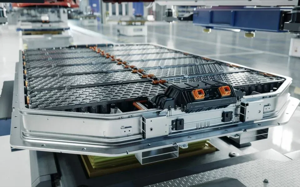 China-led solid-state EV battery standard process advances as pilot lines scale