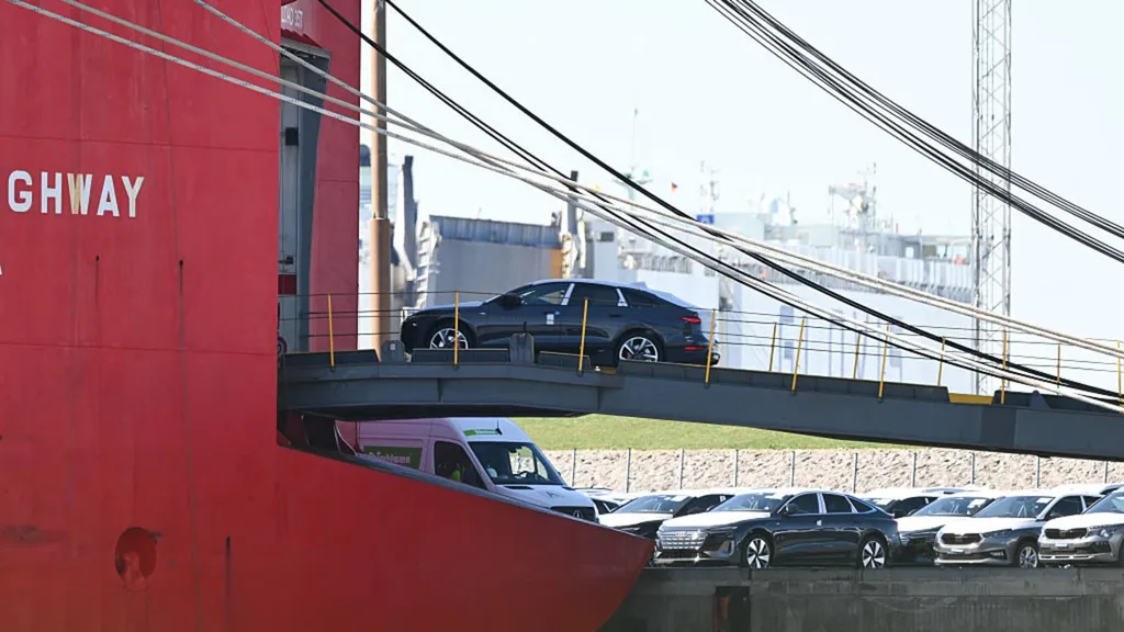 Automakers Adjust Operations Amidst New U.S. Tariffs