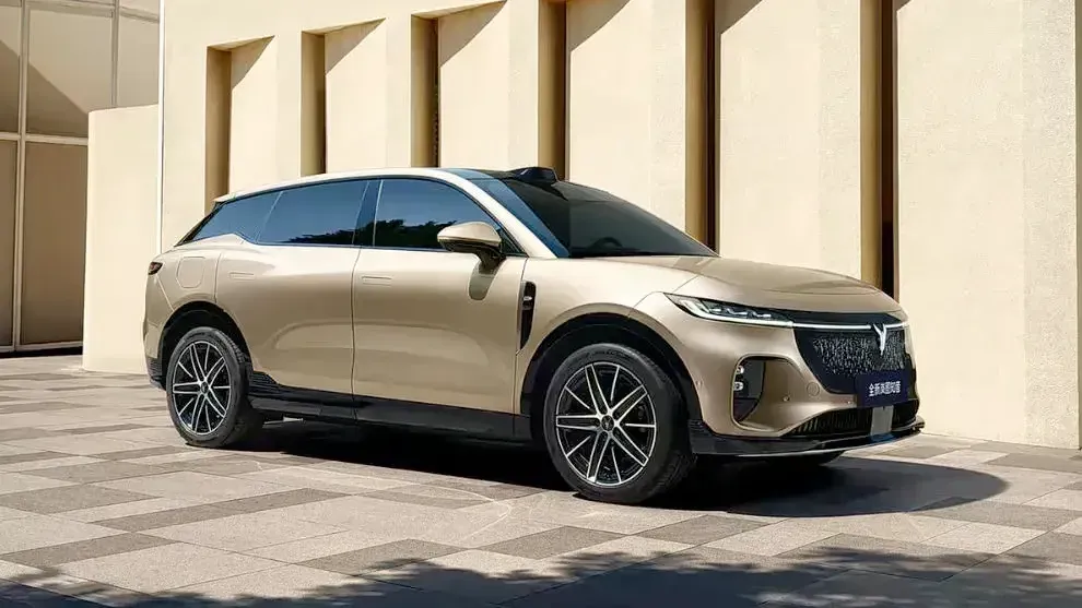 Updated Voyah Courage Electric SUV Launched in China