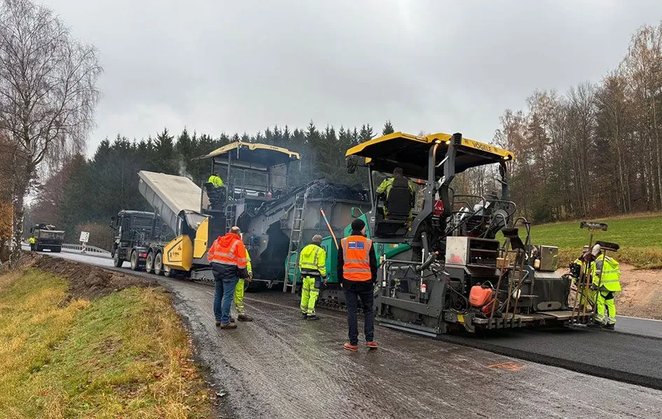 Ecopals delivers recycled-plastic asphalt additive in UK