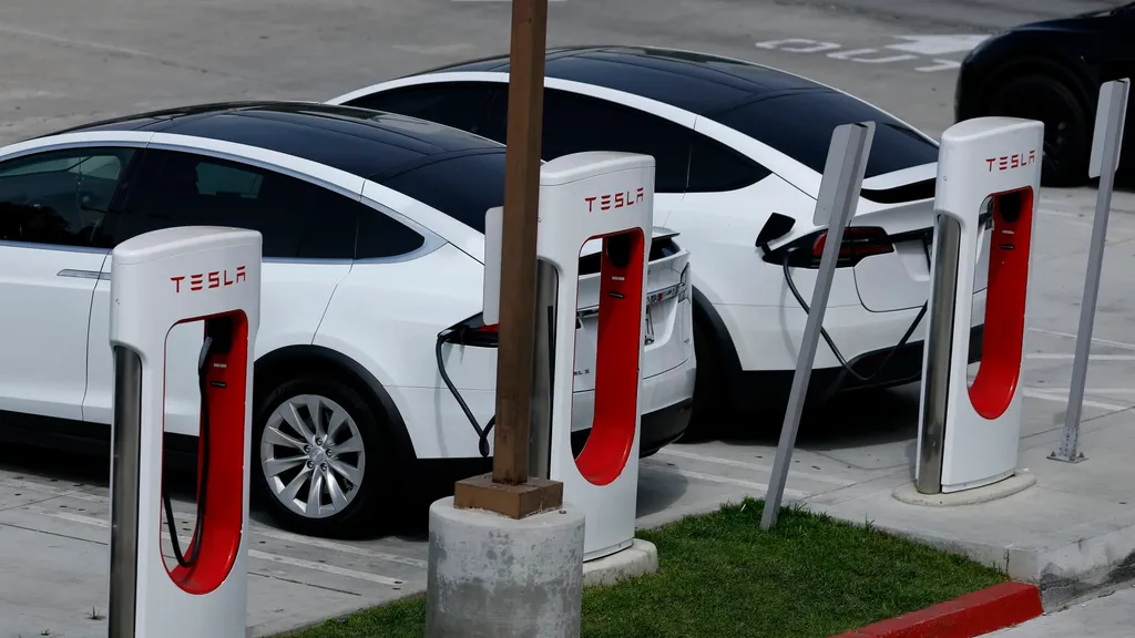 Tesla shares rise after UBS upgrade and software update