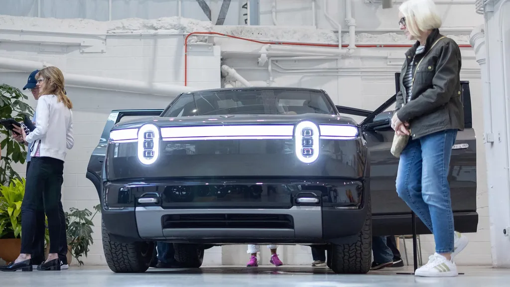 Rivian reduces DOE loan to $4.5bn, revises plant capacity