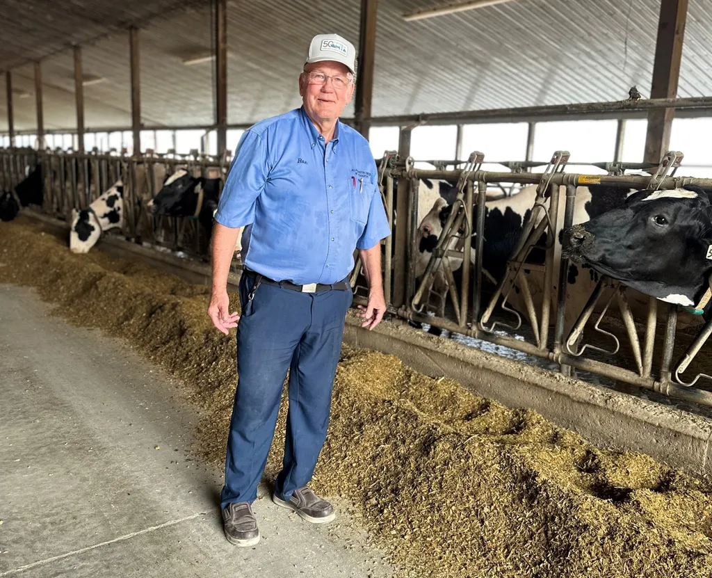 Ontario trucker continues milk hauling after 52 years