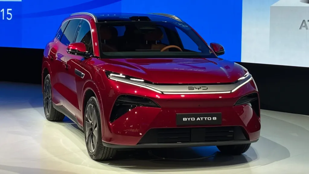 BYD unveils Atto 8 with nine-minute flash charging for Europe
