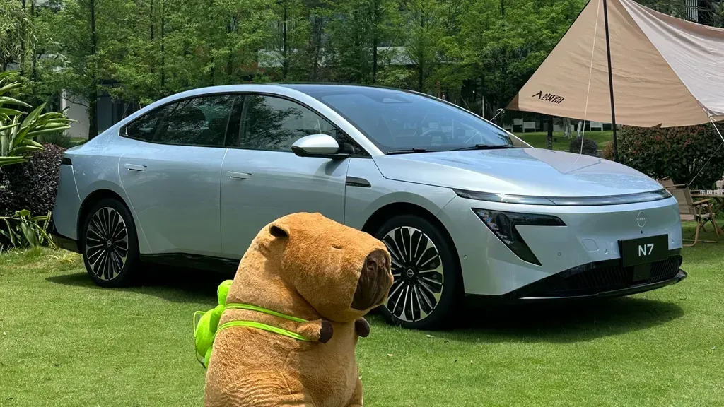 Nissan N7 EV Sedan Achieves 10,000 Deliveries in China