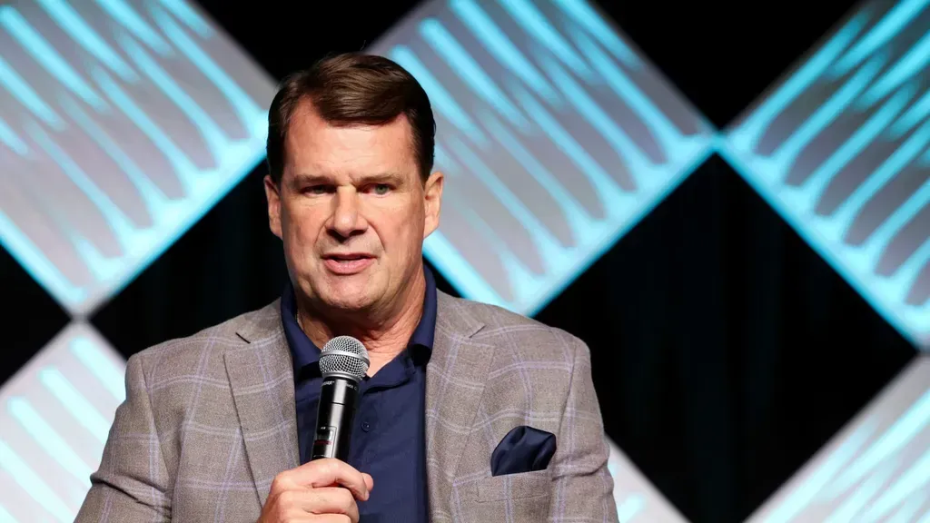 Ford CEO Predicts EV Sales Halve Post Tax Credit End