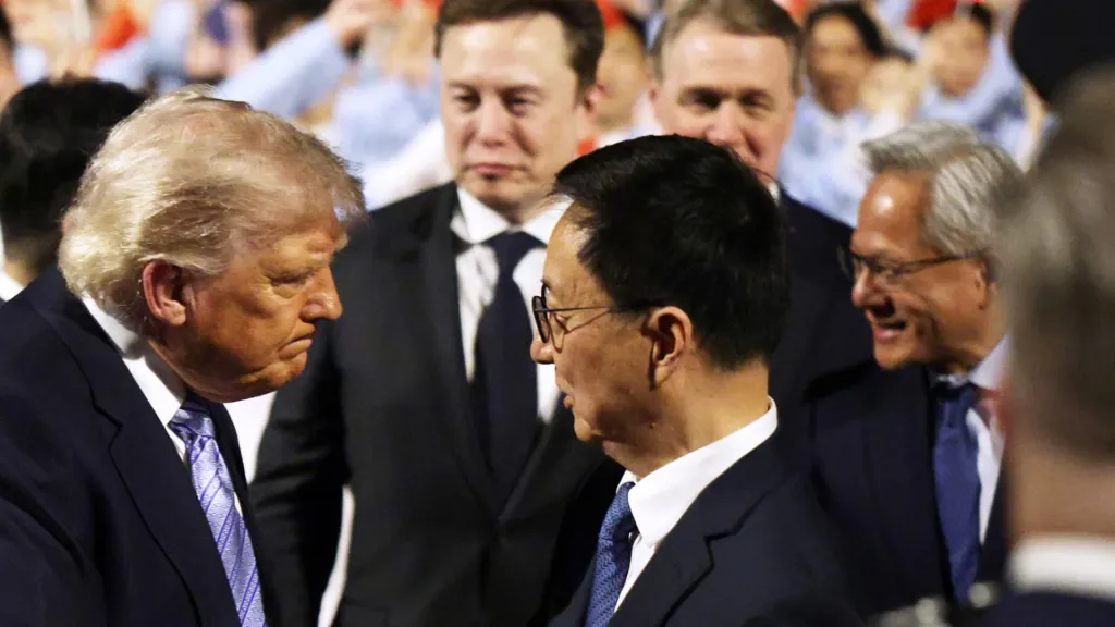 US auto groups urge Trump to block Chinese automakers