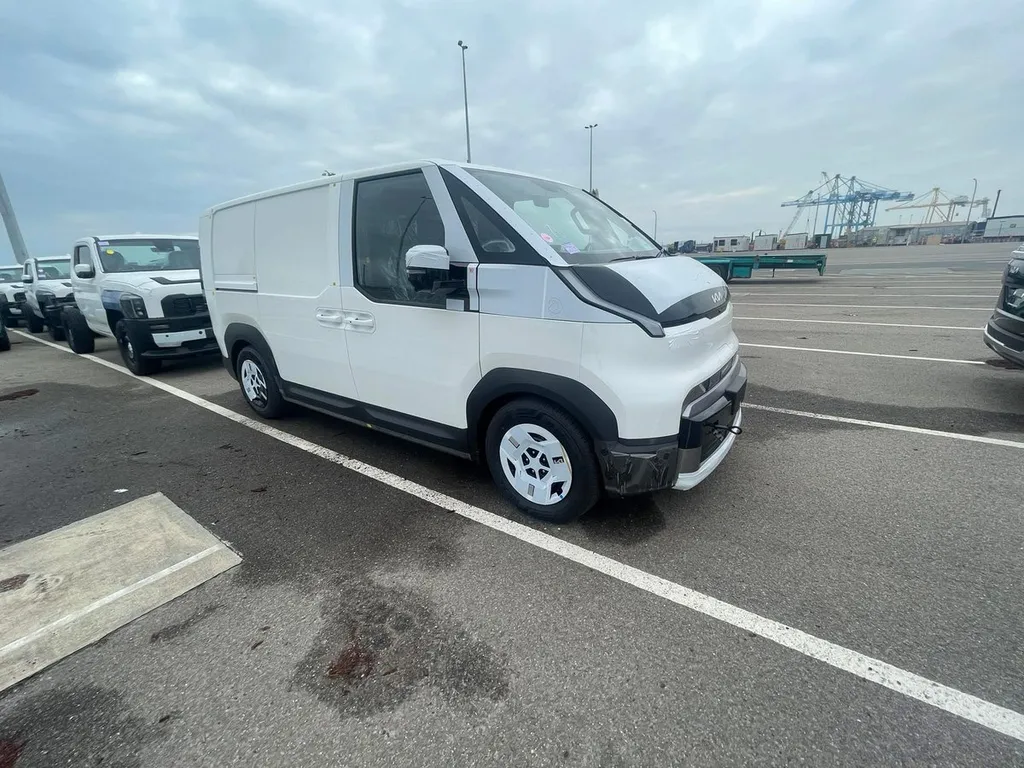 Kia’s electric PV5 van spotted ahead of Australian deliveries