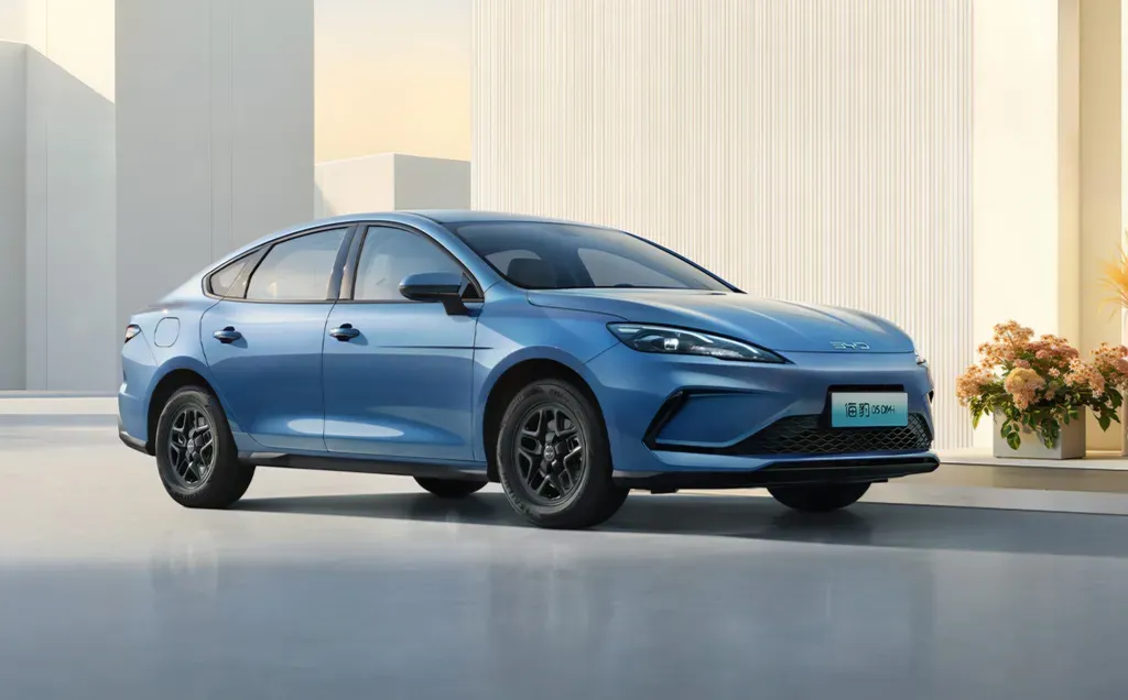 2026 BYD Seal 05 DM-i Launches with Extended Range