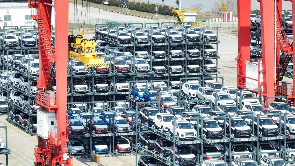 Chinese carmakers adopt cross-border leasing for exports