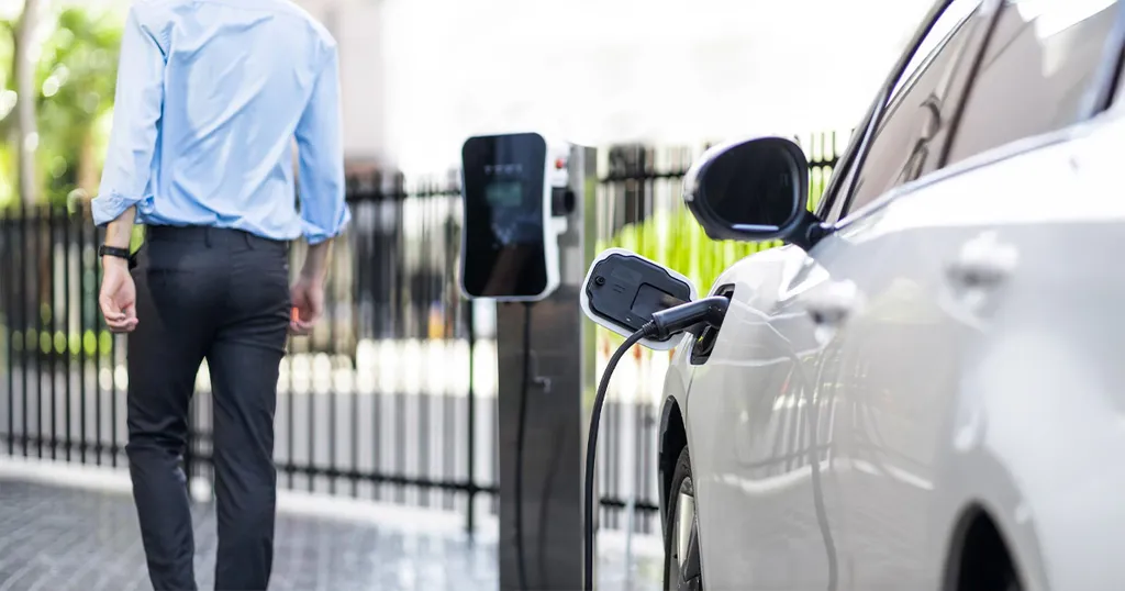 Electric Cabs Transform Office Commutes in Indian Cities