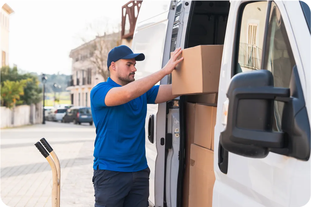 Enhancing Logistics Efficiency with End-to-End Delivery Visibility
