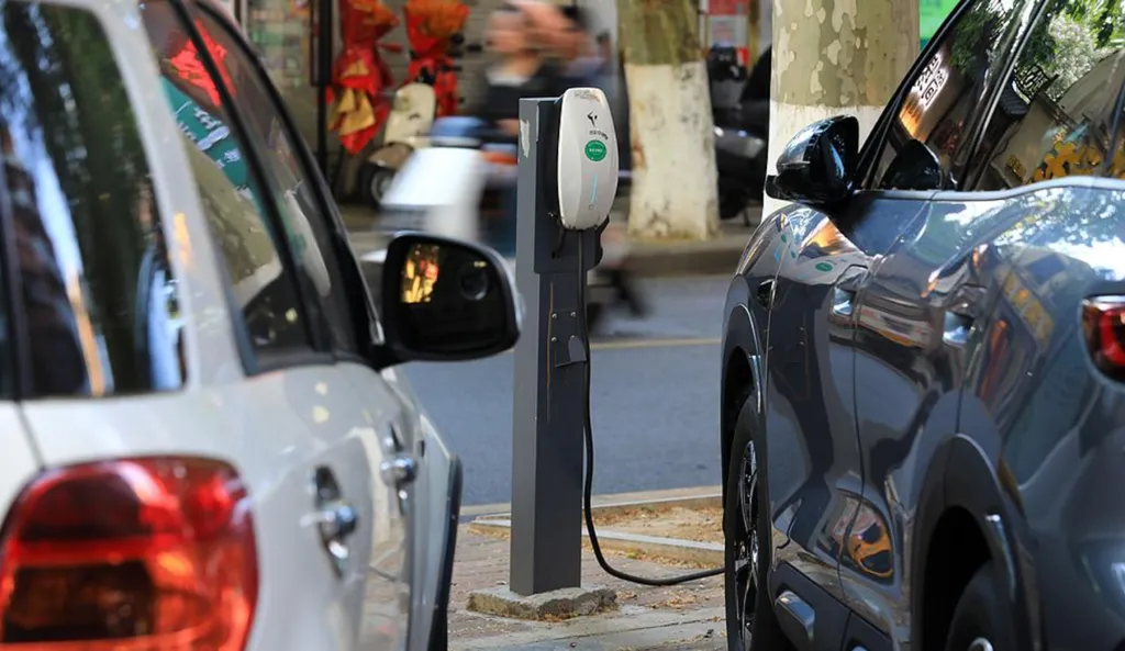 China probes EV battery management after OTA updates