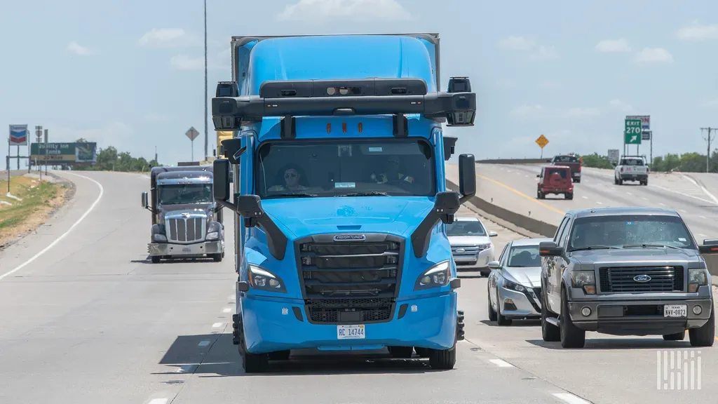US DOT seeks data for nationwide autonomous trucks
