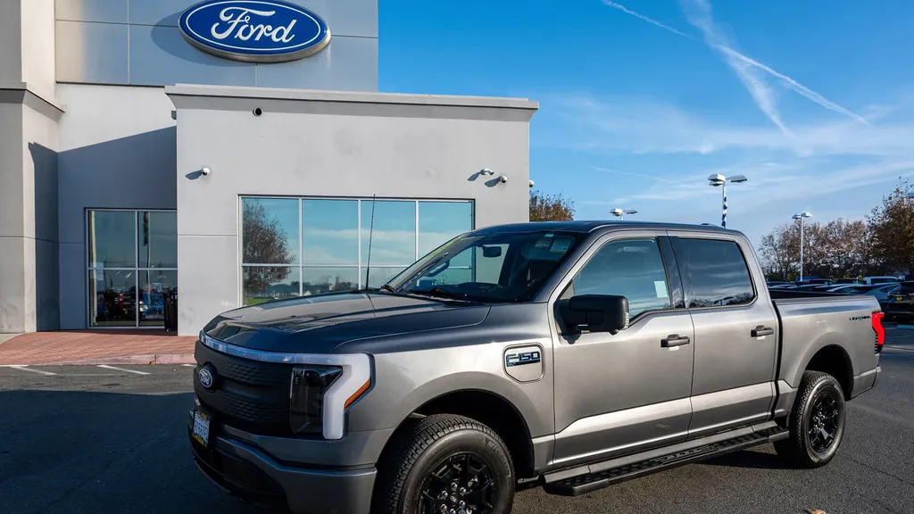 Ford to record $600m pretax pension charge