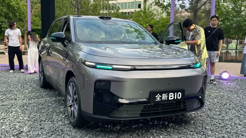 Leapmotor adds 800V platforms to $14,000 B10 and B01 electric cars