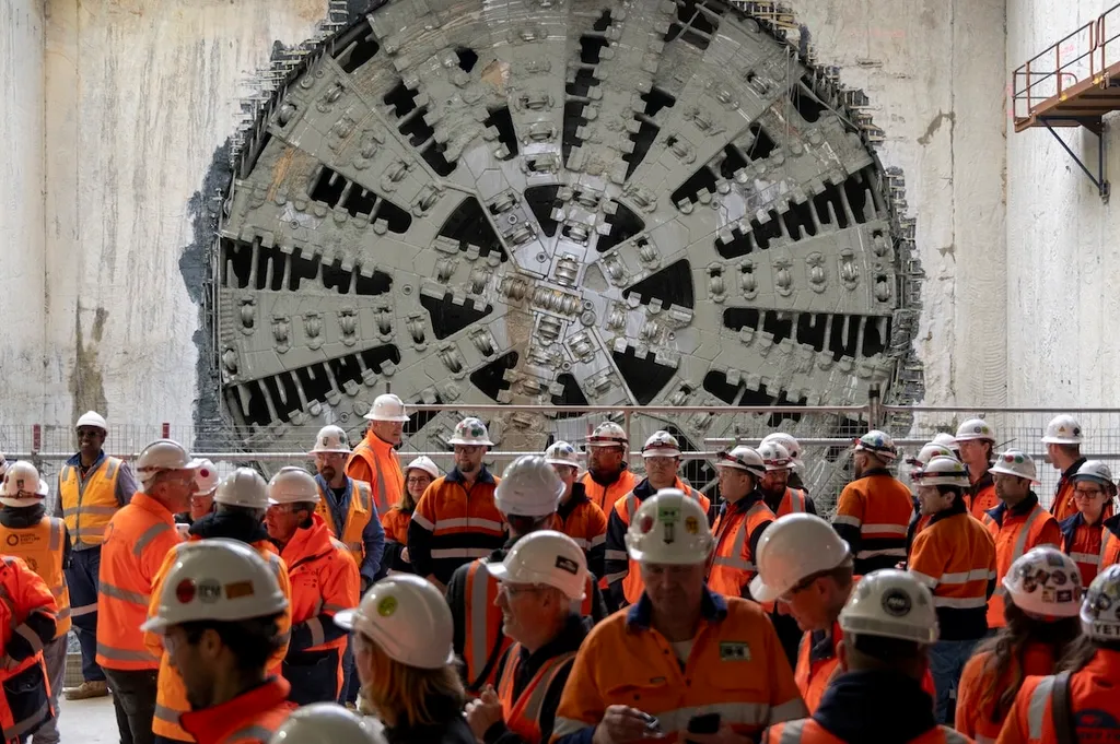 Melbourne’s North East Link tunnels move to fit-out after excavation completes