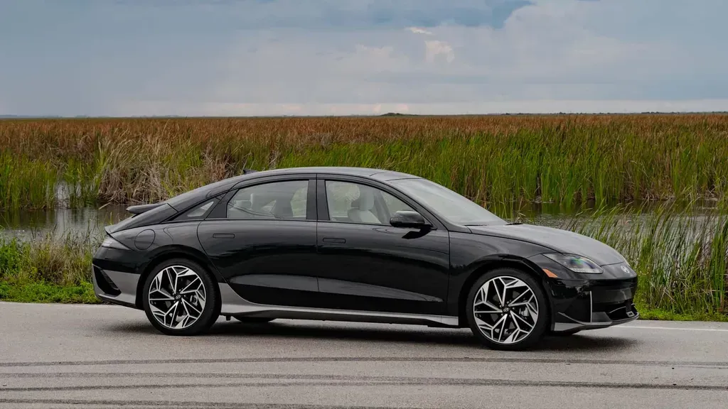 Hyundai Reports Decline in December 2023 BEV Sales