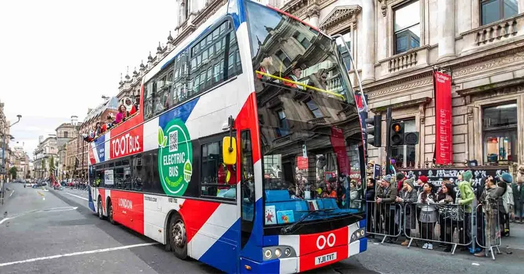 Sightseeing Buses in Europe Transition to Electric and Solar Power