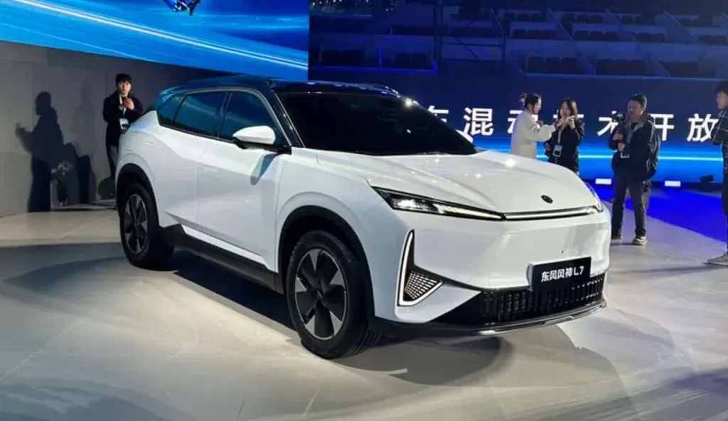 Dongfeng Aeolus L7 Plug-In Hybrid SUV Debuts in China