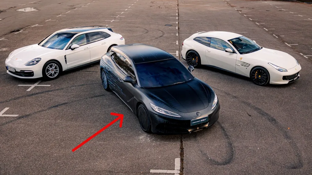 BYD and Mercedes-Benz Joint Venture Denza Unveils Z9 GT Shooting Brake to Rival Porsche Panamera