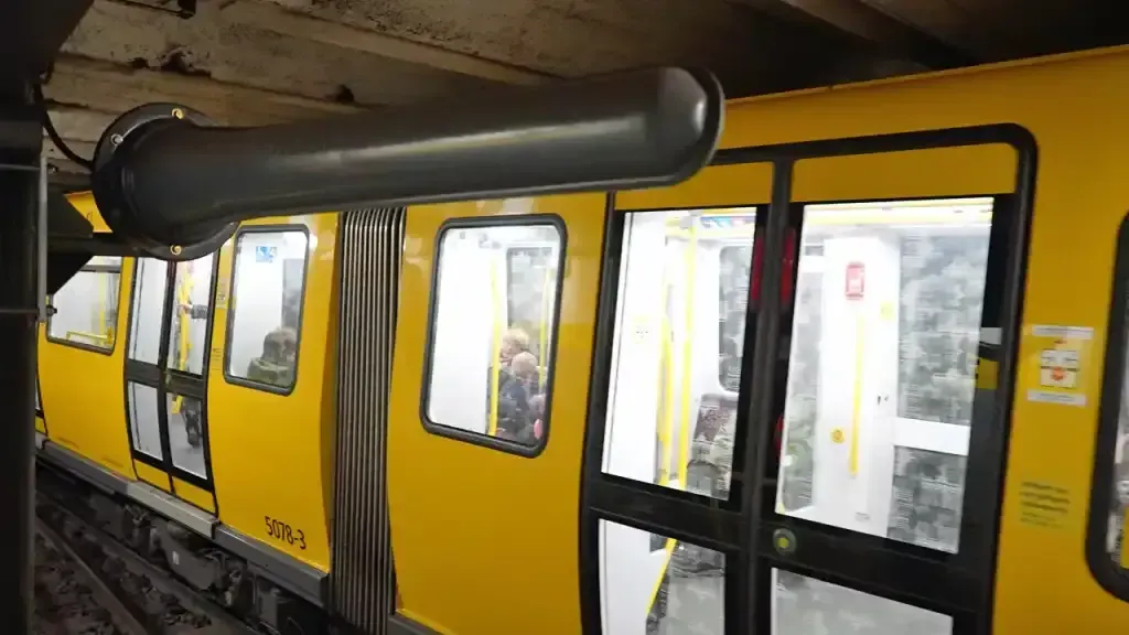 German carriers deploy 4G/LTE network for Berlin subway