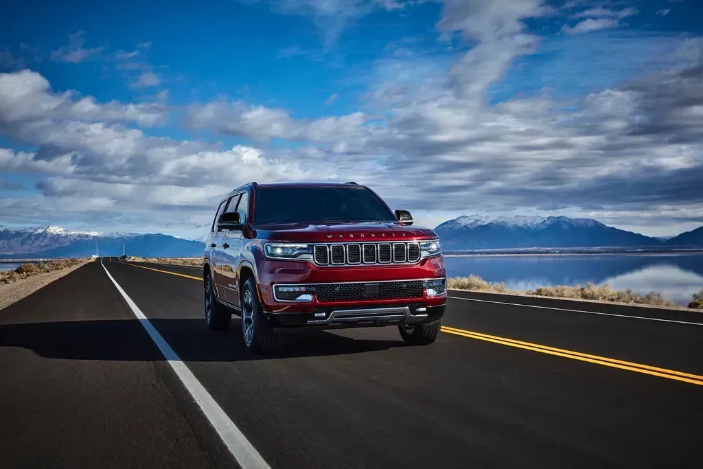 Jeep Wagoneer to Introduce Range-Extended Electric SUVs