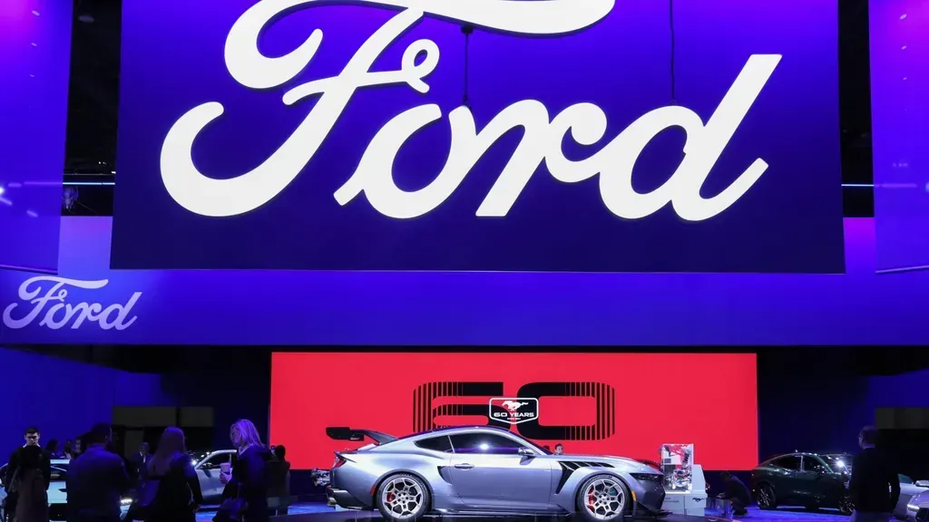 General Motors implements stock buyback, Ford urged to follow suit