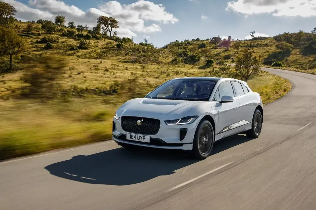 Jaguar Land Rover shifts to electric vehicles, discontinues most internal combustion engine models