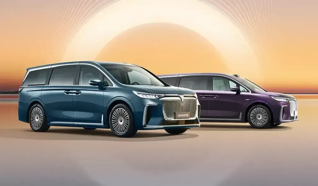 Voyah Launches Updated Dreamer MPV with Huawei Technology