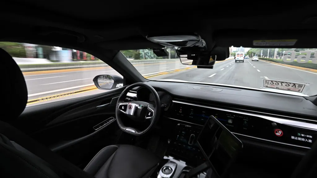 China Advances Autonomous Vehicle Testing Amid Job Concerns