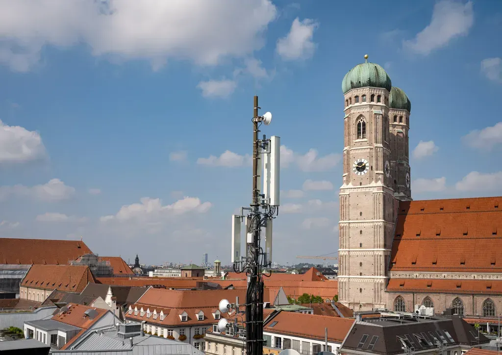 O2 Telefónica Deploys 1,900 5G Transmitters in Germany