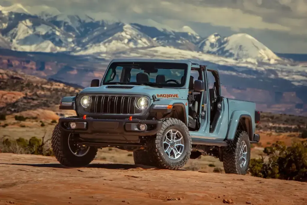 Jeep Explores Conventional Hybrids for US Market